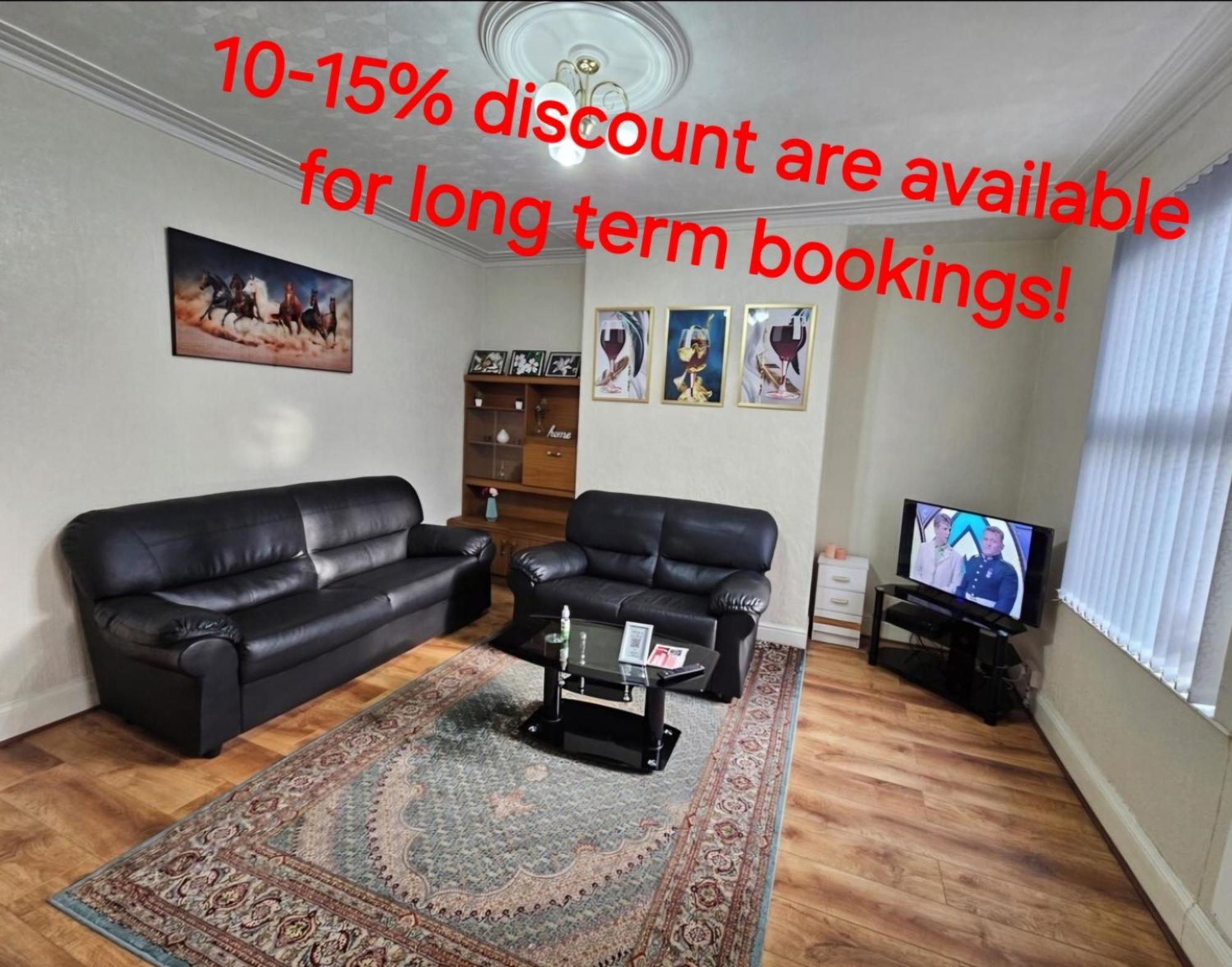 Spacious Two Bedroom House, Parking And Wifi Leeds  Bagian luar foto